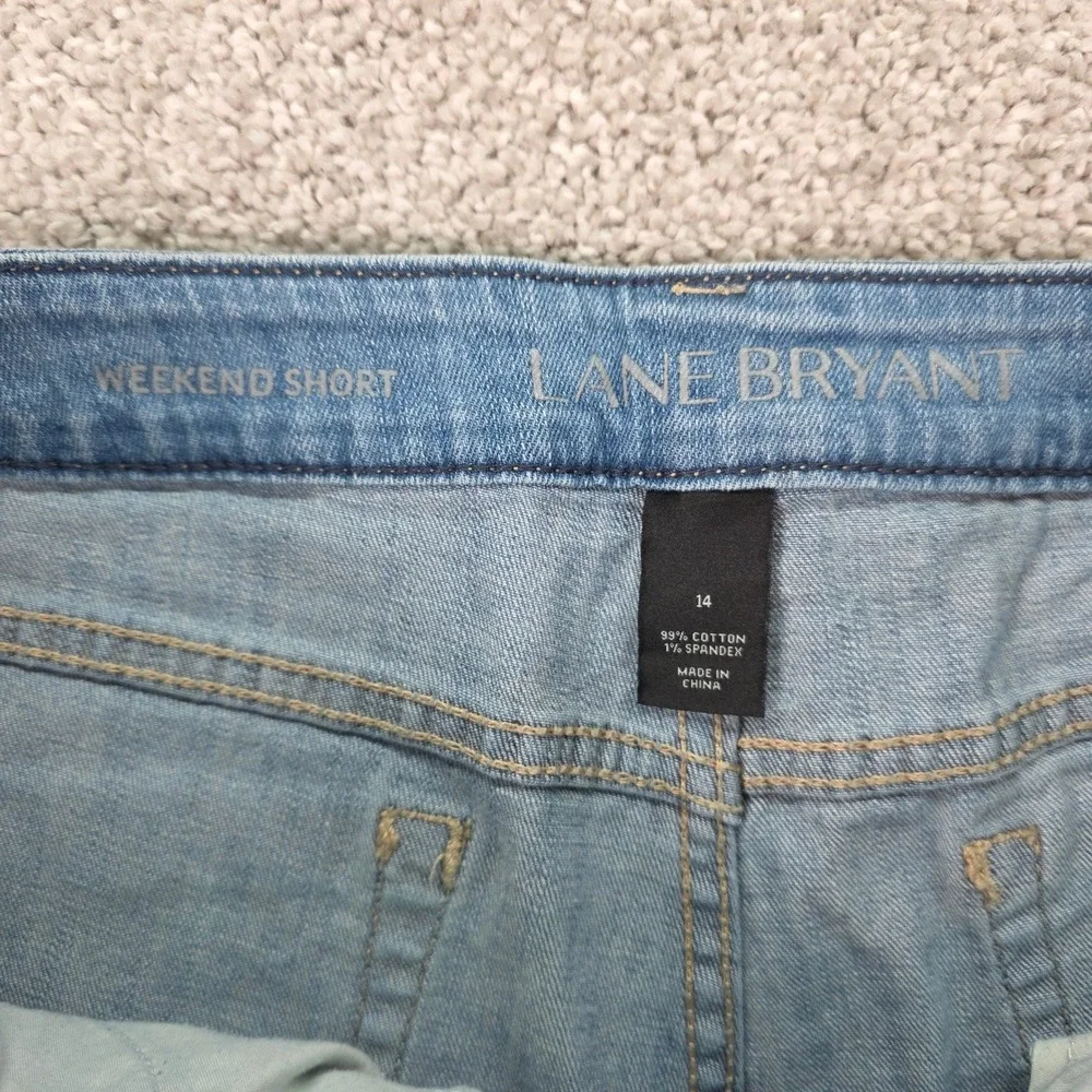 Lane Bryant Weekend Short Distressed Denim Jean Shorts Light Wash Cuffed Size 14
